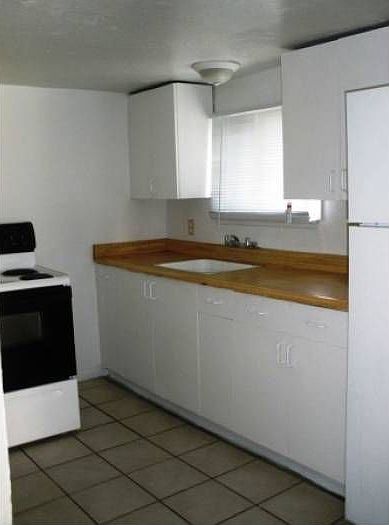 2nd image of 933 Benicia Rd #C