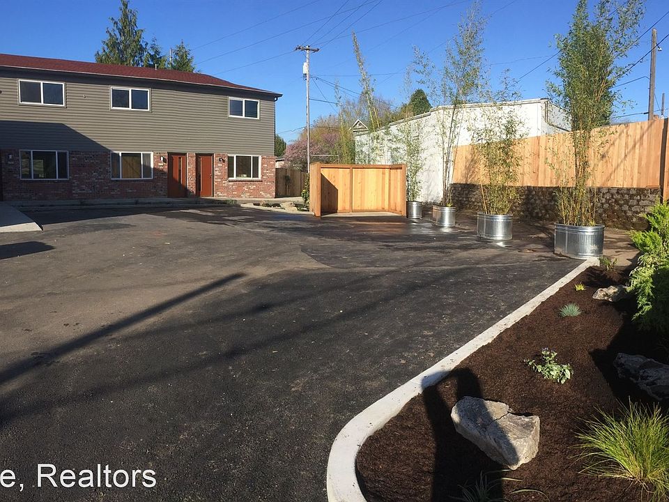 1st image of 4109 SE Holgate Blvd #10093181