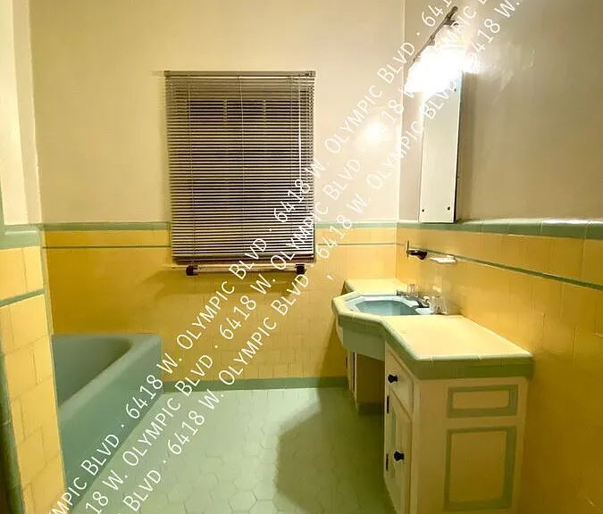 6418 1/2 W Olympic Blvd — Photo 22