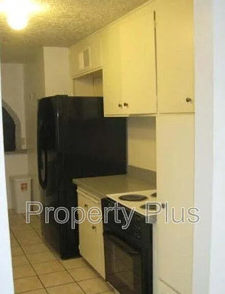 1228 S McKemy St — Photo 3