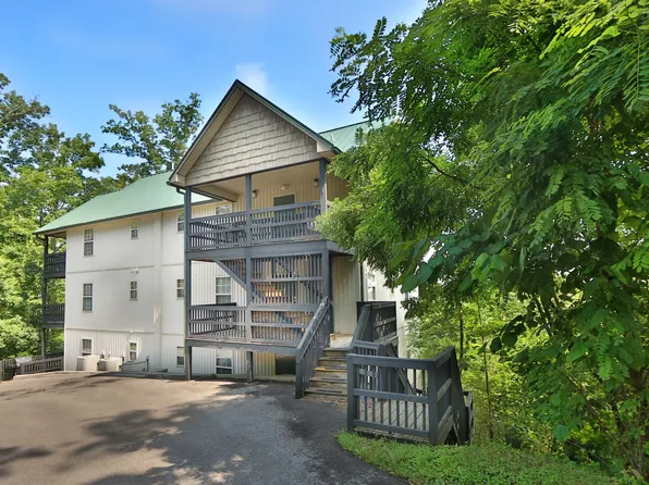 (undisclosed Address), Pigeon Forge, TN 37863