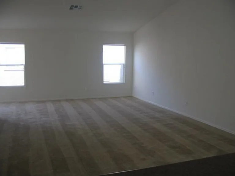 1290 E Christopher St — Photo 2