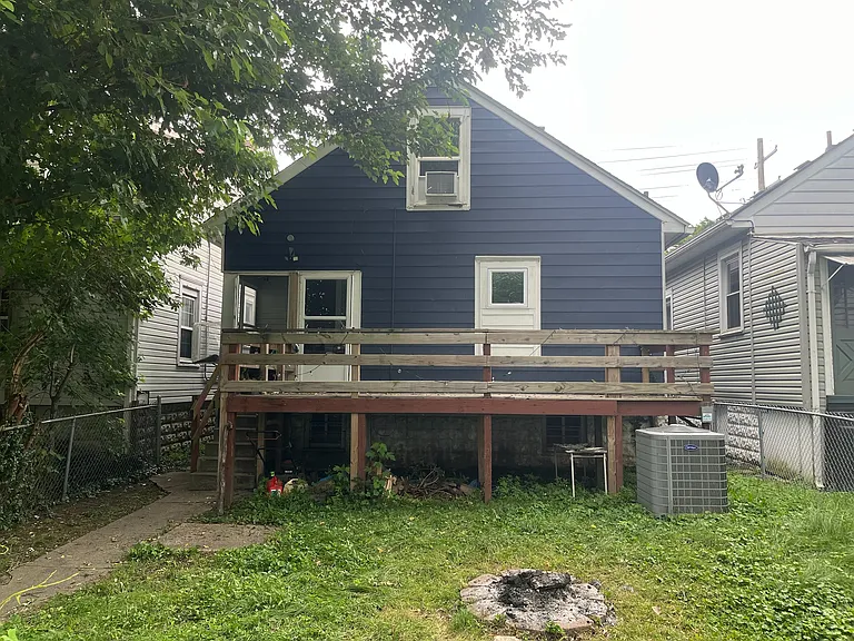 1632 S Preston St — Photo 2
