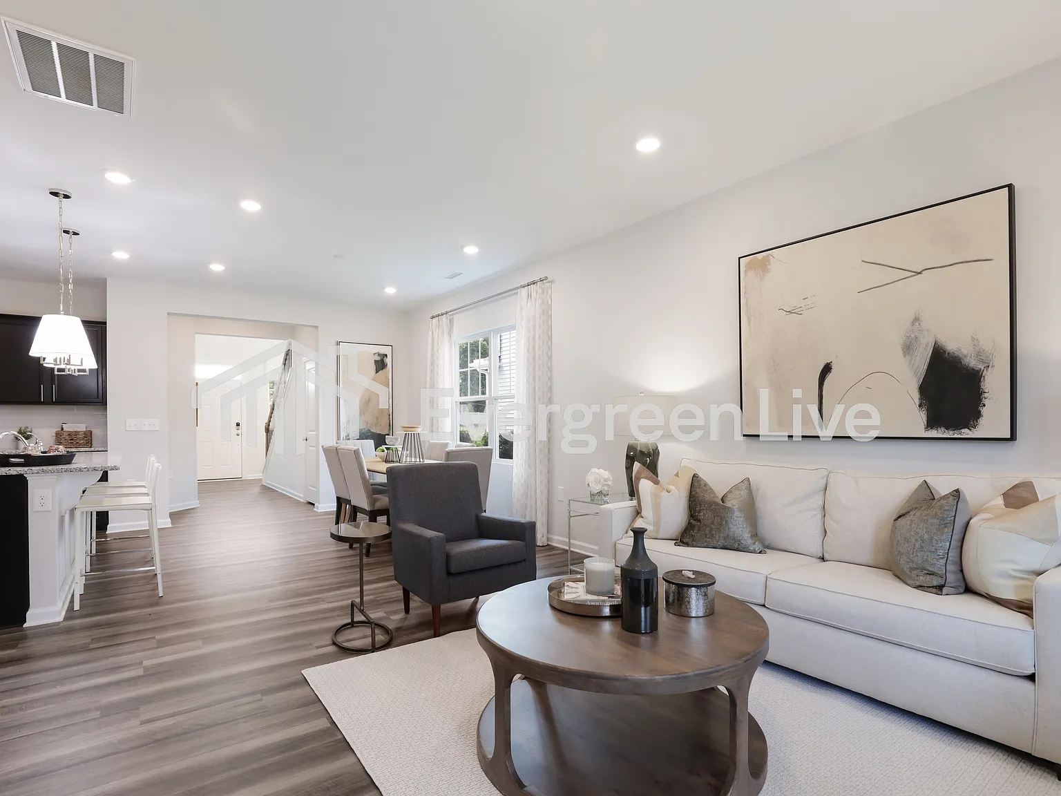 4 bed, 3.0 bath, 2134 sqft, $2,295 — Photo 4