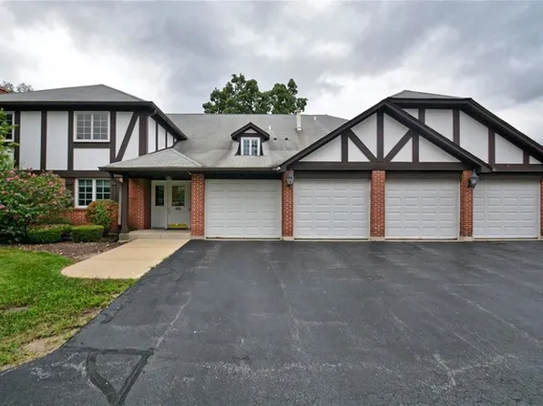 5804 Wolf Rd #A-4, Western Springs, IL 60558