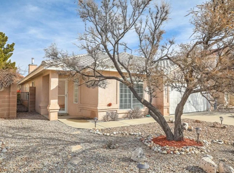 1st image of 9804 Sierra Morena St NW