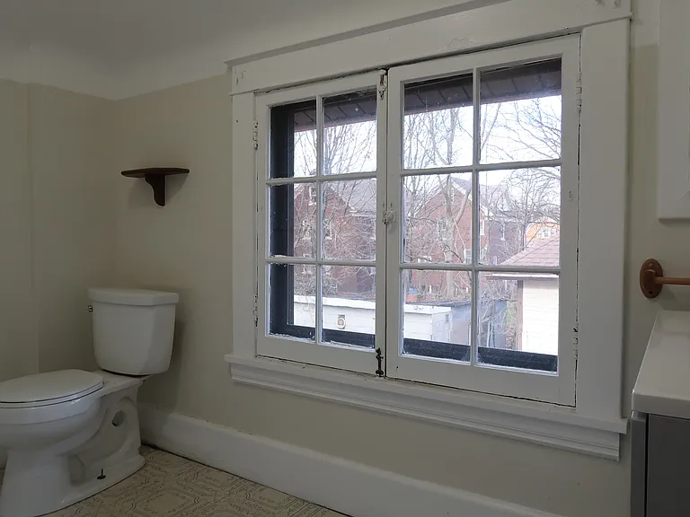 1840 Michigan Ave — Photo 34