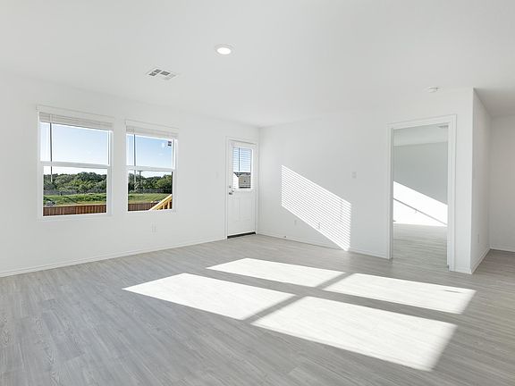 4th image of 5912 Forenoon Dr
