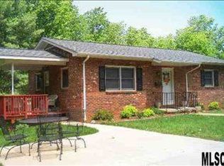15 1/2 Circle St, Granite Falls, NC 28630