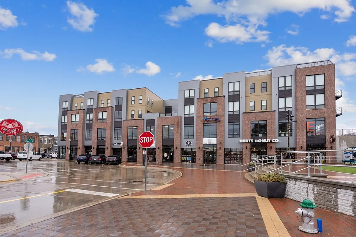 Building Photo - State Street Riverfront