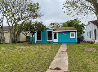 1318 W 5th St, Freeport, TX 77541