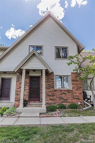 1st image of 7310 Bluewater Dr Unit 19