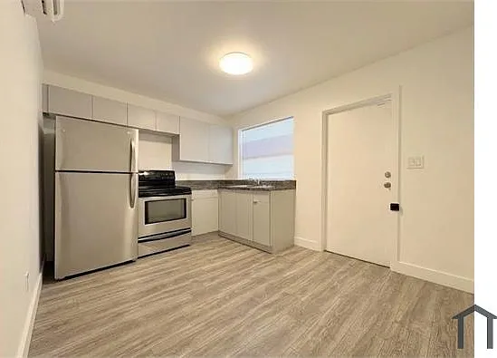 1 bed, 550 sqft, $1,650 — Photo 2