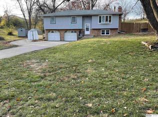 20418 Perry Rd, Council Bluffs, IA 51503