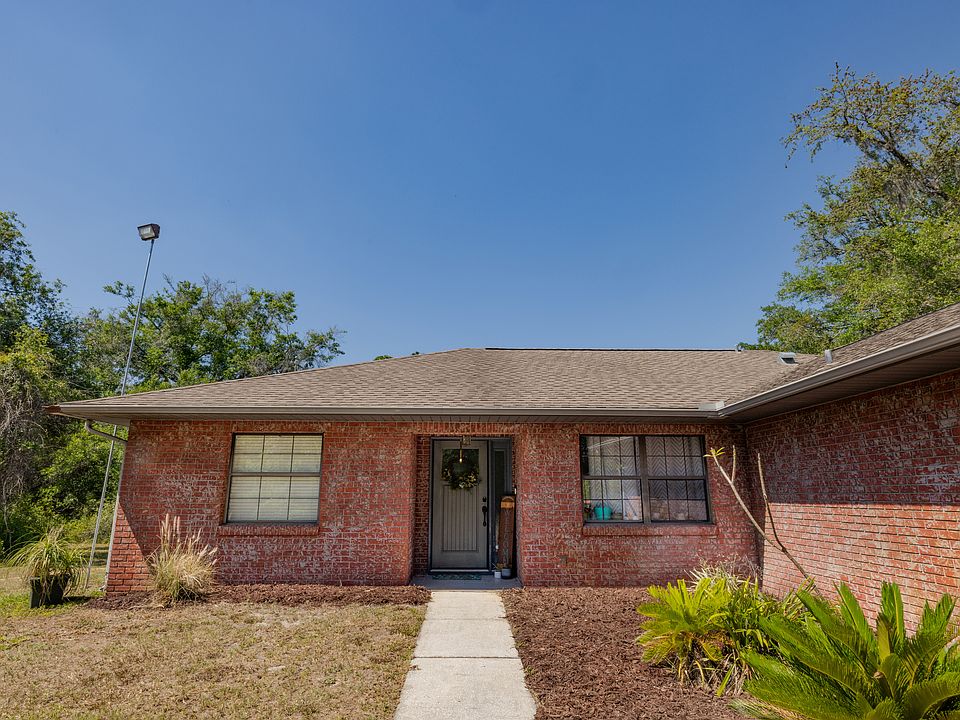 2nd image of 35109 Excalibur Rd