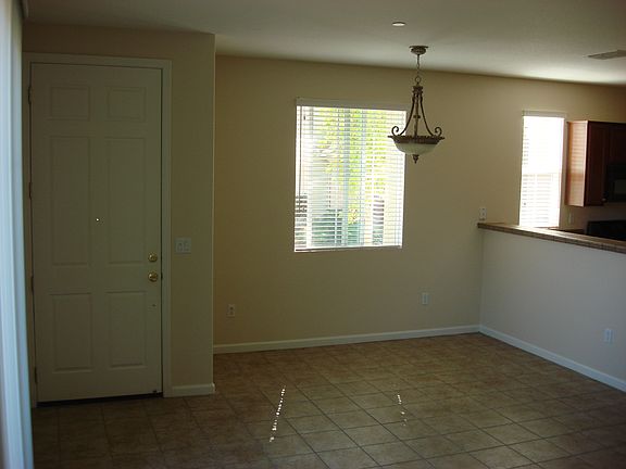 3rd image of 2310 Esplanade Cir