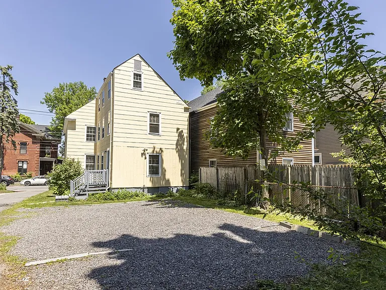 236 Brackett St #1 — Photo 13