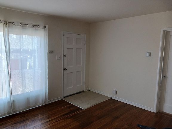 4th image of 1423 S 59th St