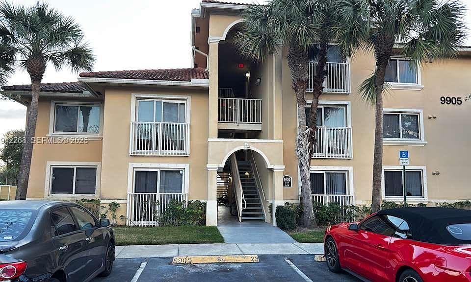 1st image of 9905 Westwood Dr Unit 34-3