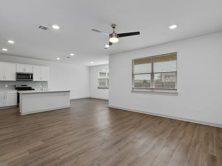 214 New Hampton Way — Photo 7