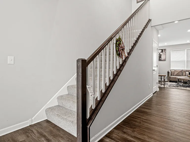 24261 Edgewater Dr — Photo 10