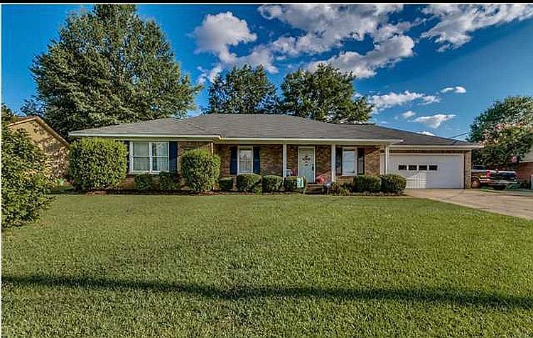1st image of 247 Sandbrook Ln