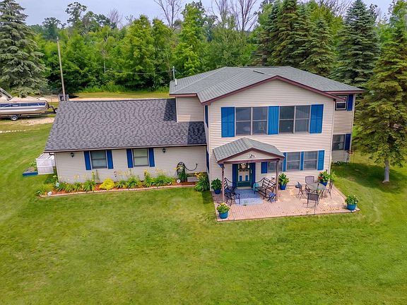 3rd image of 567 Mary Ln