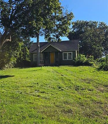 3rd image of 8145 Holmes Rd