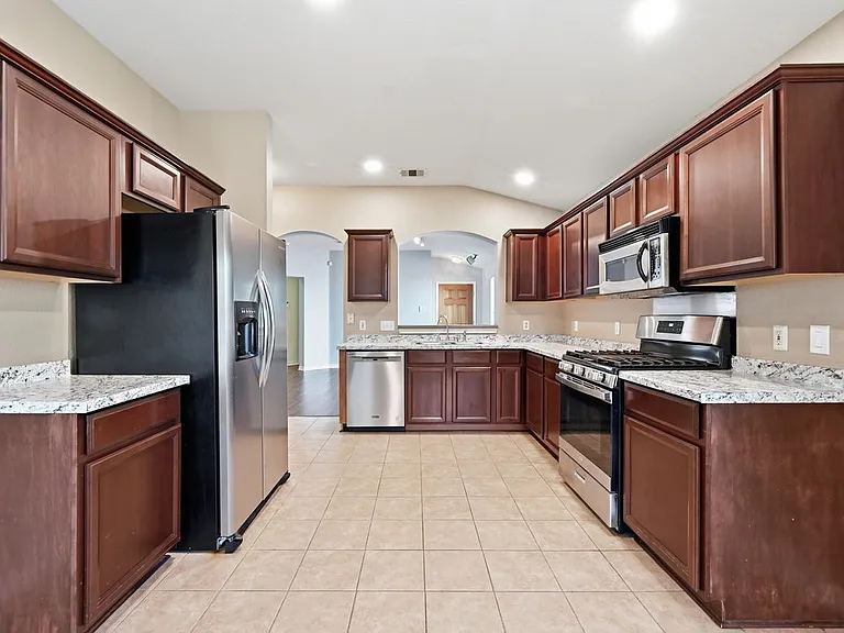 920 Coronation Way — Photo 11