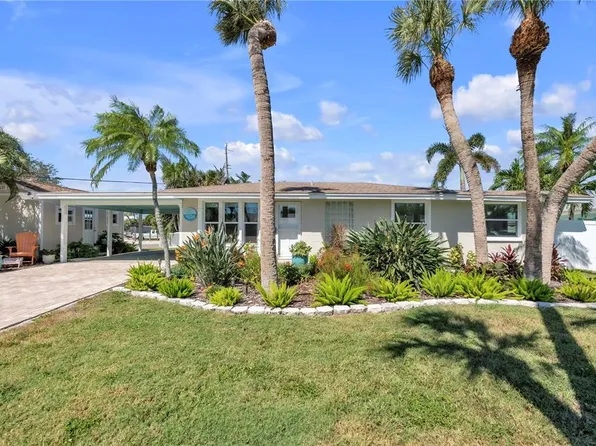 204 83rd St, Holmes Beach, FL 34217