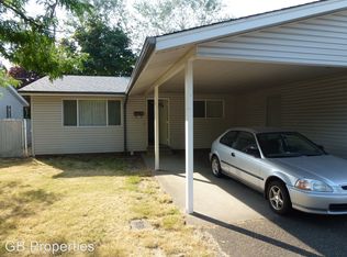 1210 Hiatt St, Lebanon, OR 97355