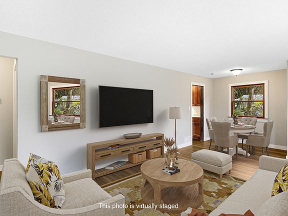 3rd image of 2849 Viking Blvd NE