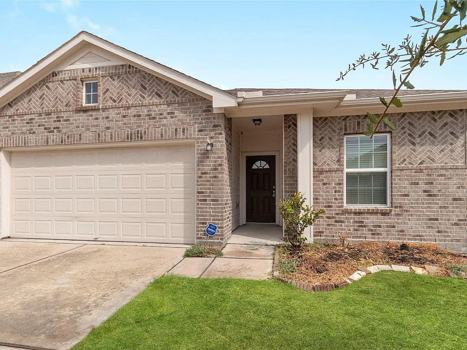21239 Flowering Crape Myrtle Dr