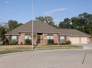 111 Meadowlark Ct, Richwood, TX 77566
