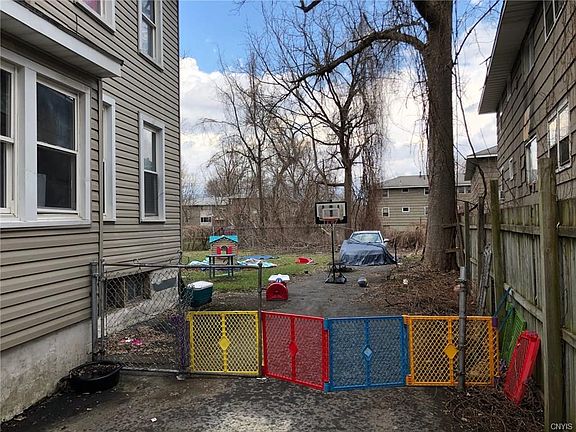 3rd image of 155 Orlando Ave