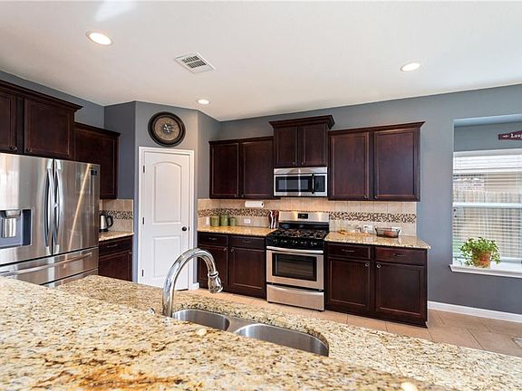 4th image of 8525 Reggio St