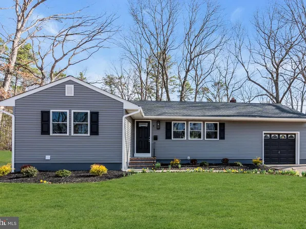 4 Dutchtown Rd, Voorhees, NJ 08043