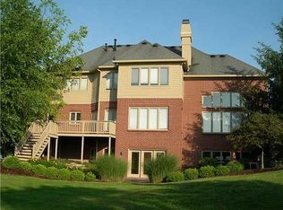 971 Foxfire Cir, Carmel, IN 46032