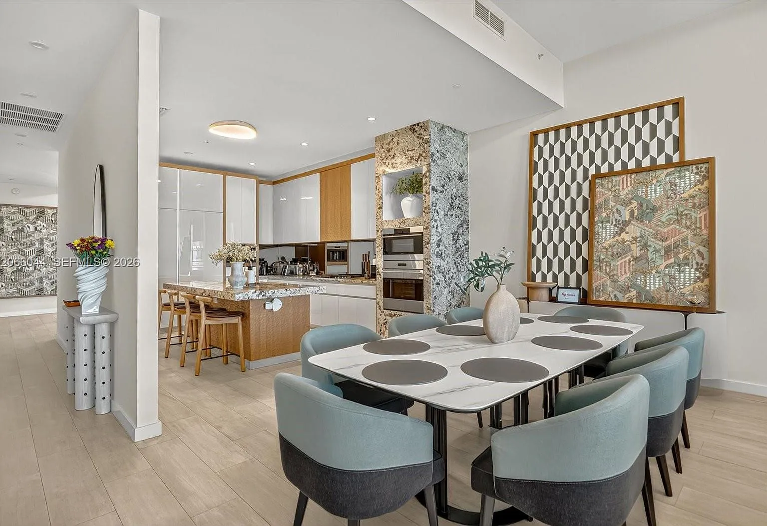 Two Park Grove Condo — Photo 2