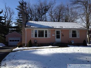 17 Chaffins Ln, Holden, MA 01520