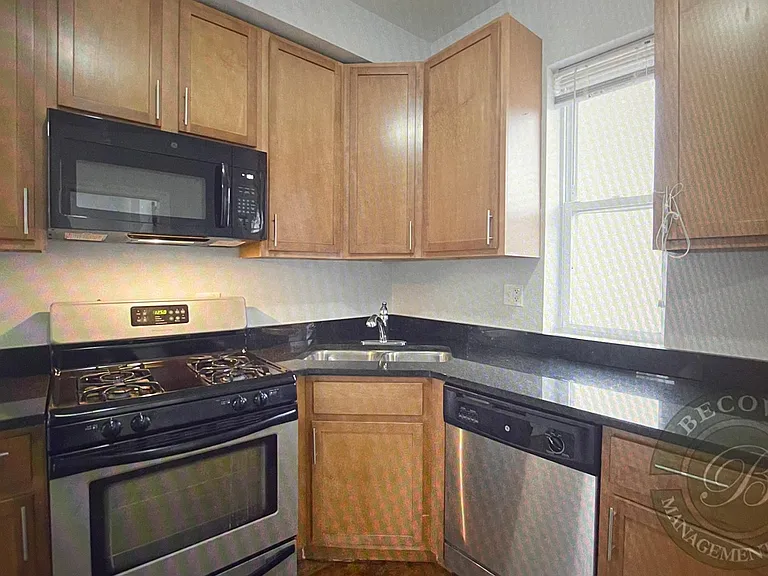 2009 W Jarvis Ave #2 — Photo 11