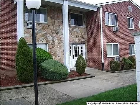 1st image of 1286 Rockland Ave
