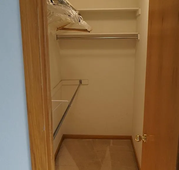 324 Saturn Dr — Photo 10