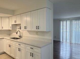 10321 Lyman Ave APT 1N, Chicago Ridge, IL 60415