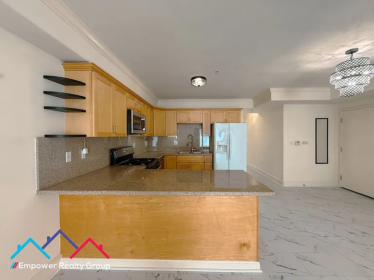 1515 14th Ave #302 — Photo 12