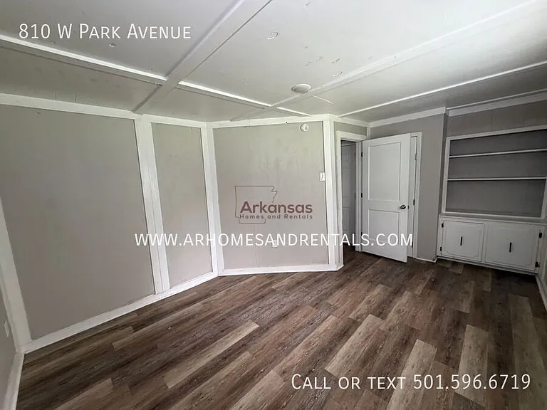 810 W Park Ave — Photo 9