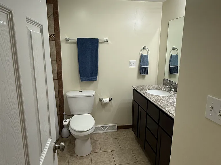 192 Valley Dr — Photo 15