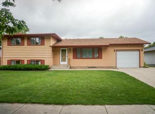 3113 7th St N, Fargo, ND 58102