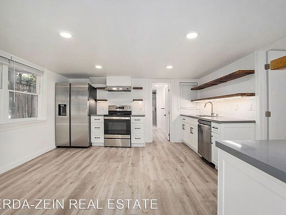4th image of 2033 Eagle Ave #11555460