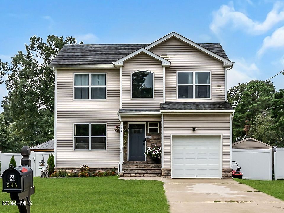 1st image of 545 Hopedale Drive SW